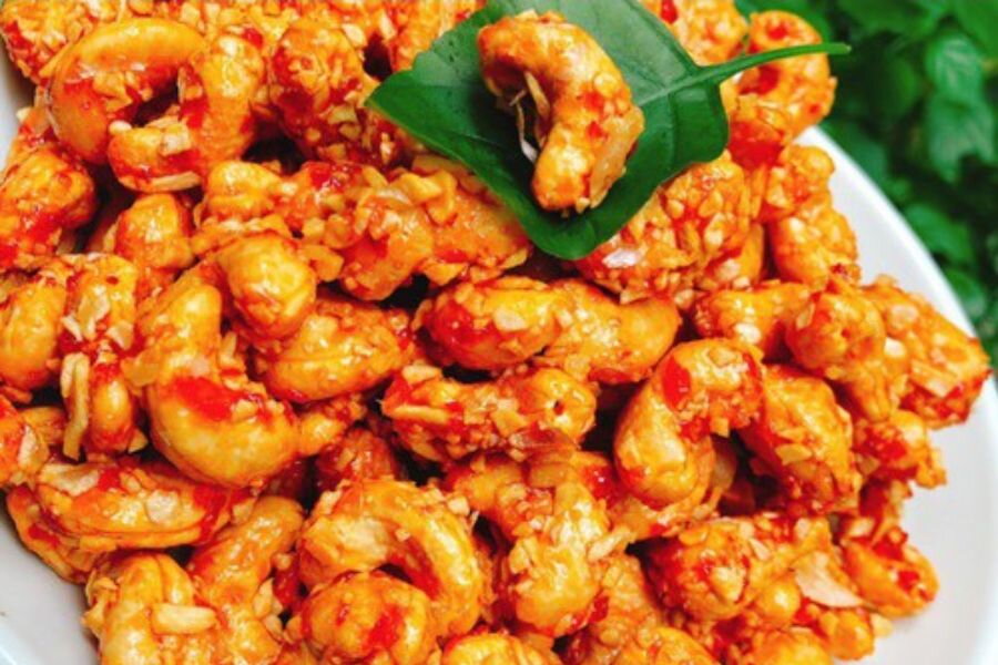 Hạt Điều Rang Tỏi Ớt: Món Ăn Vặt Gây Nghiện Với Hương Vị Đậm Đà Và Giá Trị Dinh Dưỡng Tuyệt Vời